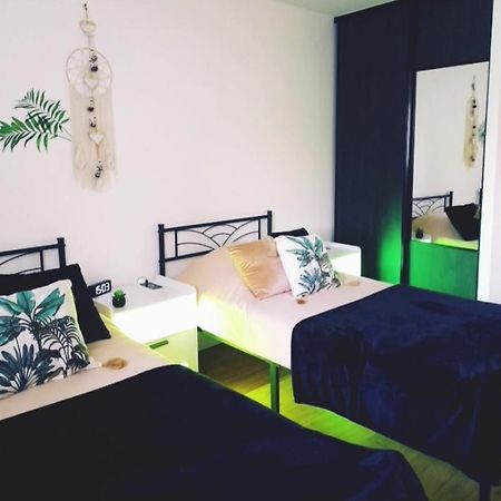 Appartement Le Moderne Ideal Pour Couples Et Professionnels Ornans Buitenkant foto