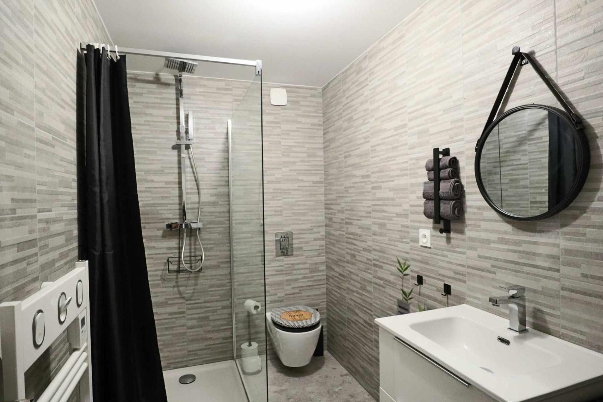 Appartement Le Moderne Ideal Pour Couples Et Professionnels Ornans Buitenkant foto