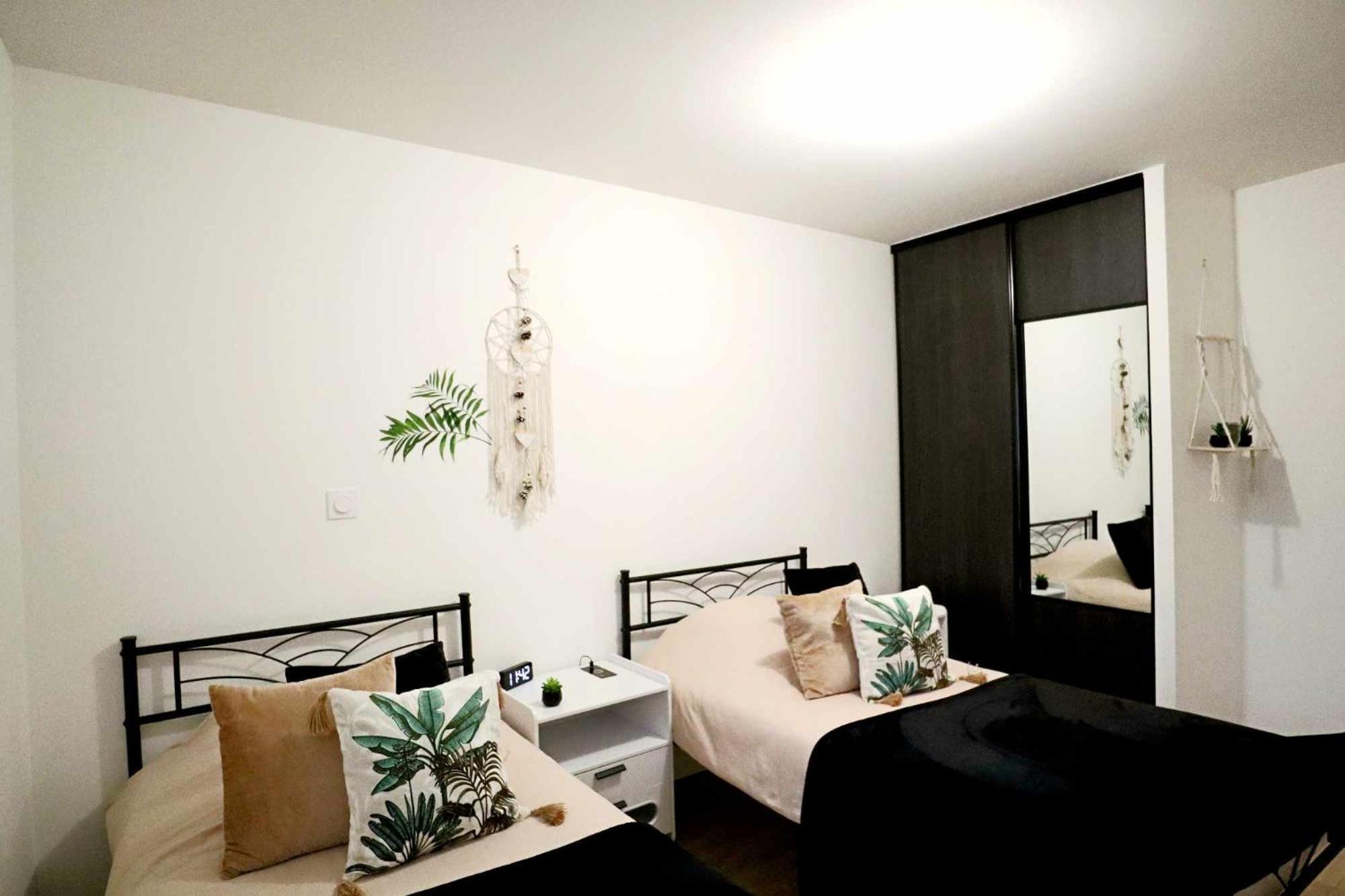 Appartement Le Moderne Ideal Pour Couples Et Professionnels Ornans Buitenkant foto